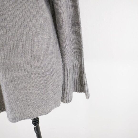 Saks Fifth‎ Avenue Gray Cowl Rolled Neck Large Flutter Sleeve Sweater Pullover - Picture 2 of 8